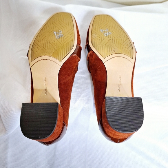 NWOB Alex Marie " The Herringbone Day Walker" shoes size 9M. (Free headband). - Picture 6 of 9